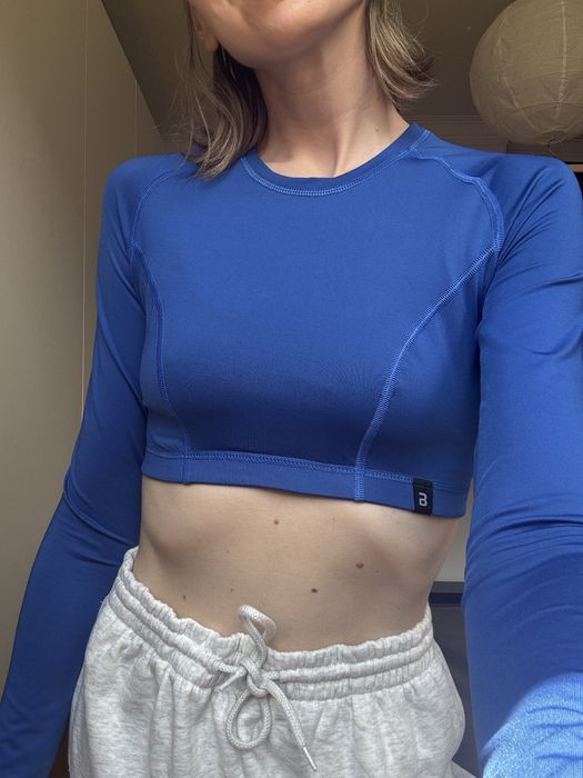 Спортен топ за жени