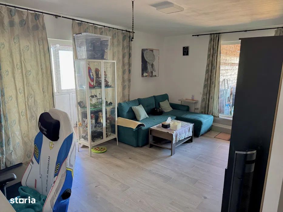 Apartament cu 2 camere, 56 mp, terasa de 50 mp, zona Razoare — fotografia 3