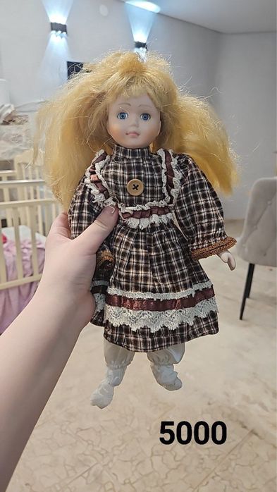 Продам фарфоровые куклы