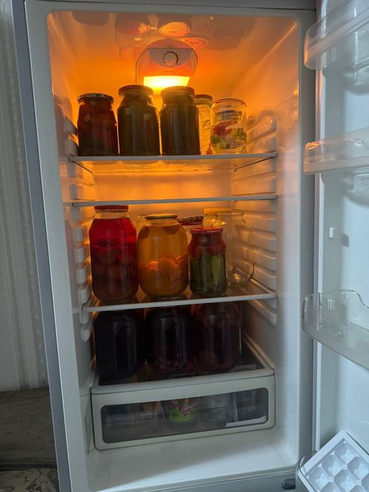 Срочно!Продам холодильник LG