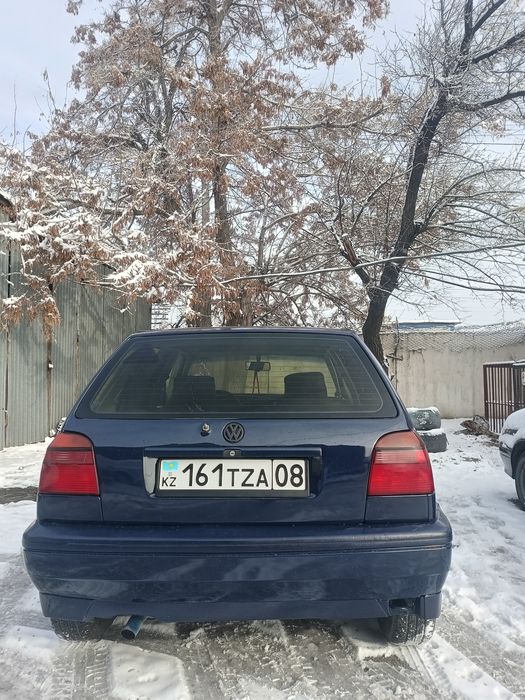 Фолсфаген Гольф 3