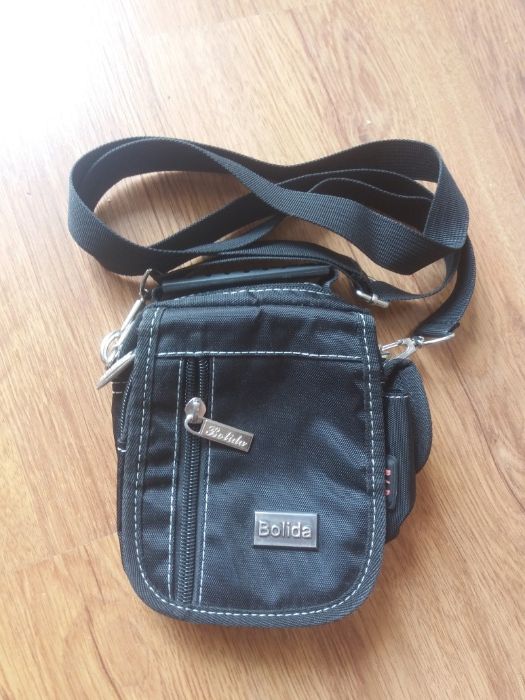 Мъжки чантички и портфейли