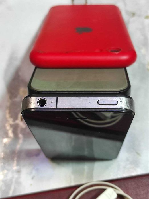 iPhone 4. В хорошем состоянии.ICLOUD чистый. IMEI надо регистрировать.