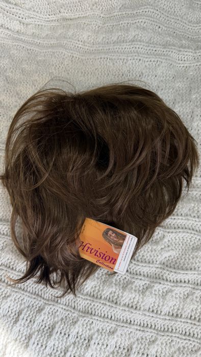 Продам два парика