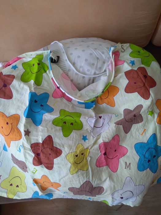 Възглавница и престилка за кърмене