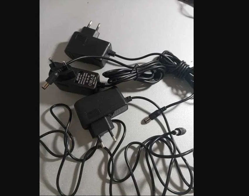 блок питания, адаптер 12v 1500mA (1.5A) длина провода 2 метра