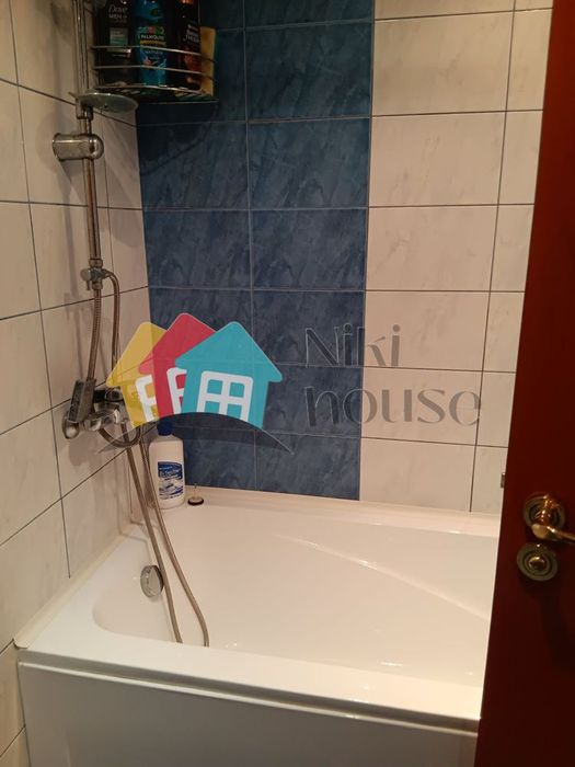 Продава се Тристаен апартамент в Варна, Левски - 75 кв.м за 1767 €/кв.м - Снимка #12