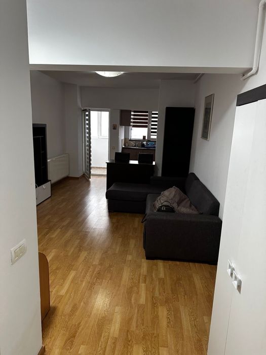 Proprietar, ofer spre inchiriere garsoniera in Ansamblul Primavara,