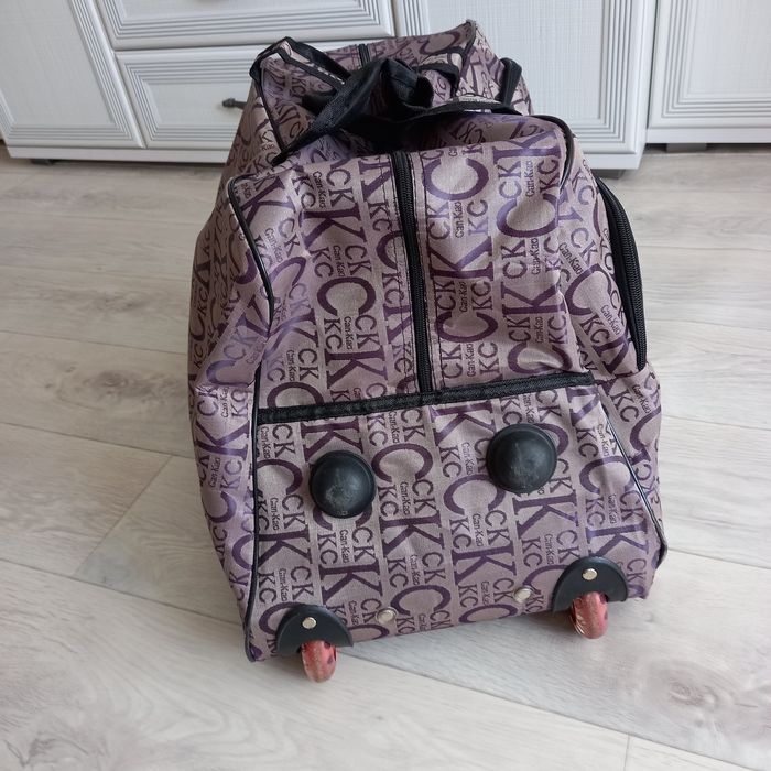 Продаю дорожную сумку.