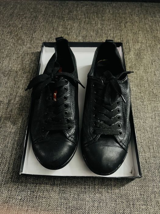 Продам туфли PRADA