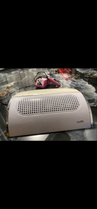 aspirator colector praf unghii