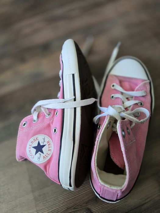 Converse Chuck Taylor
Размер 33.5.