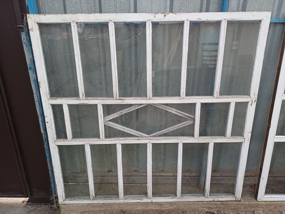Деревяные застекленые рамы