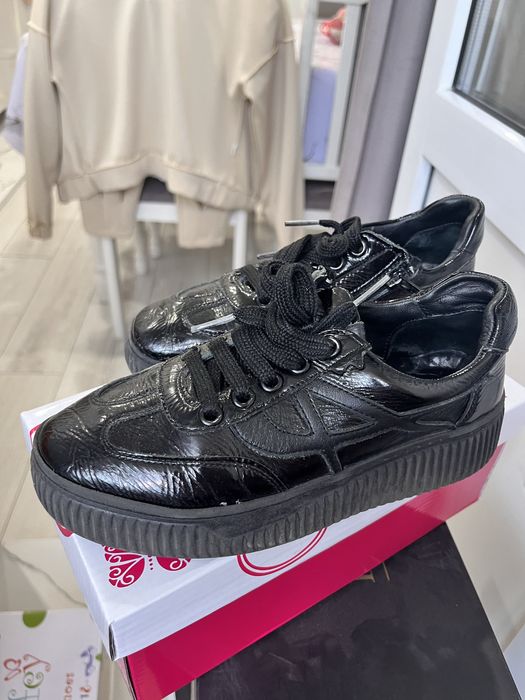 Детская обувь для девочки