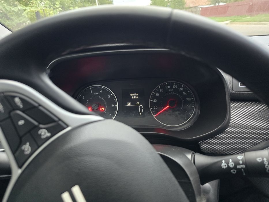 Dacia Sandero Stepway TCE90 2025, 4500 km, 2 ani garantie, aproape noua