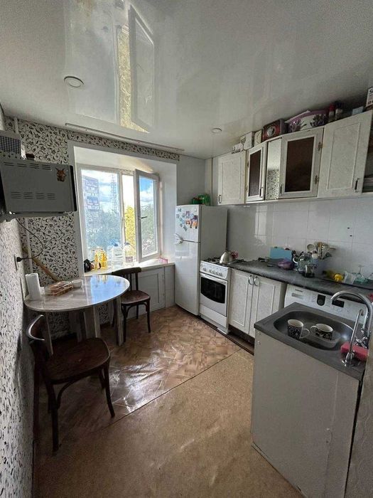 2х комнатная квартира на 4\5, Комсомольский пр-т , 1