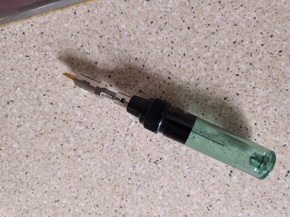 Безпроводной паяльник, горелка 2 в одном.