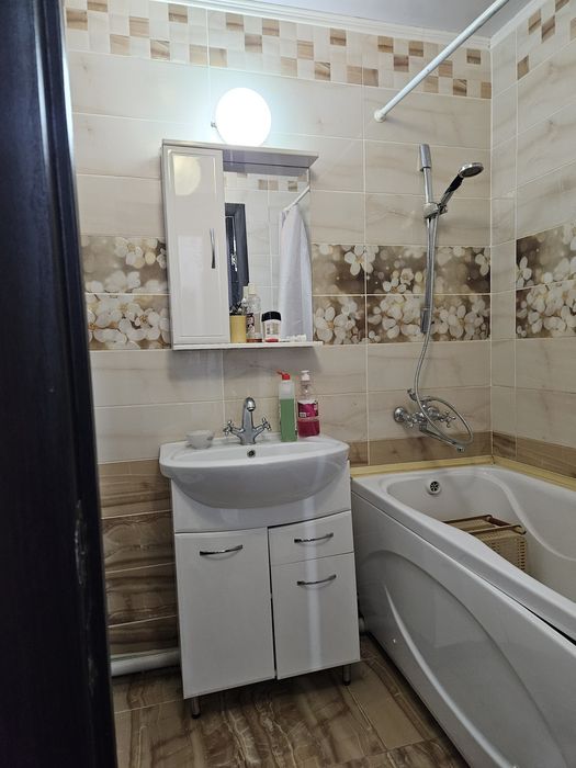 Продам 2 х ком 11 мкр