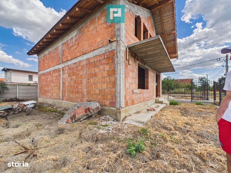 Casă Individuală P+M, în Bacova