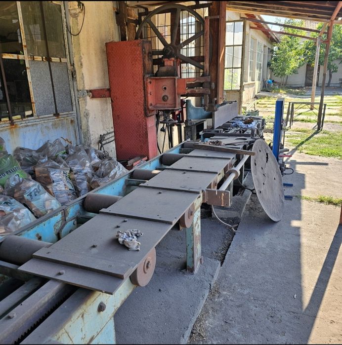 Делителен банциг с автоматична количка