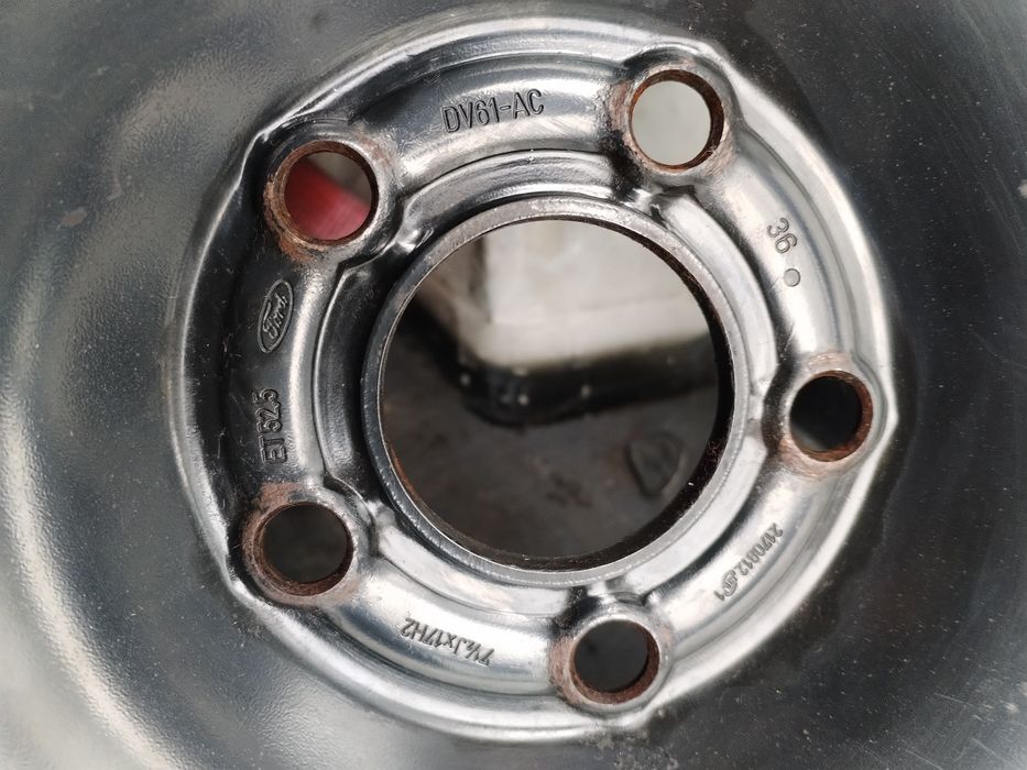 jante 6x139.7 r16. cu anvelope 215.70.r16c.iarna. 5x108 r17  235 55 17