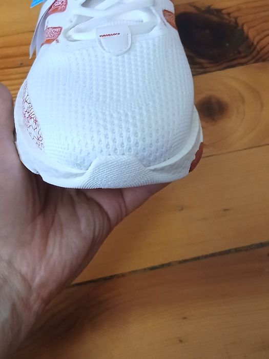 Маратонки ADIDAS