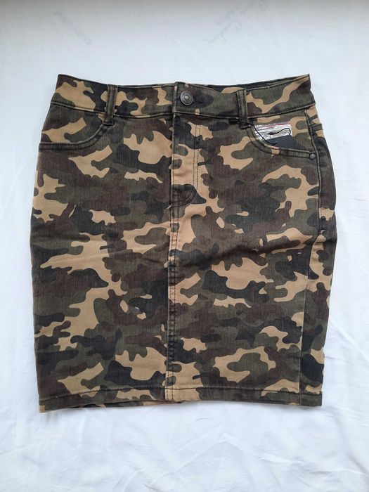 Камуфлажна пола размер XS