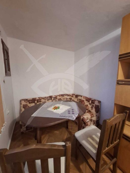 Дава се под наем Тристаен апартамент в Варна, Бриз - 80 кв.м за 500 € - Снимка #1