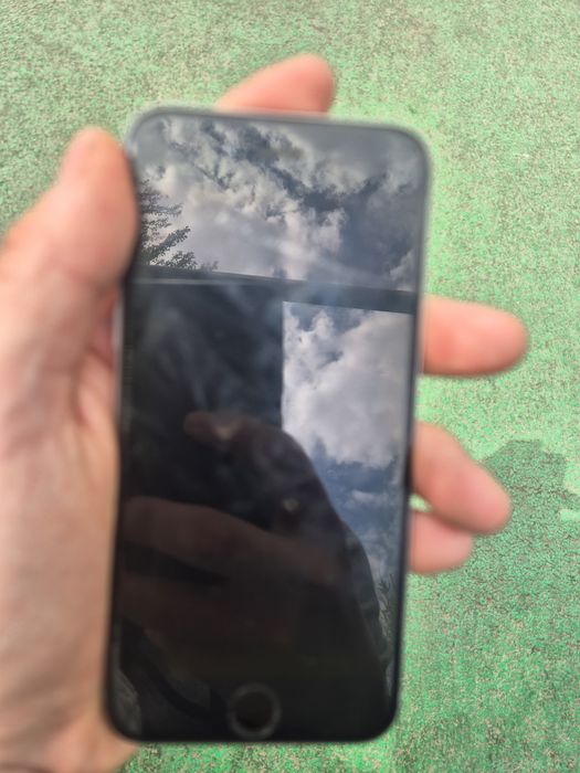 iPhone 6 в хорошем состоянии