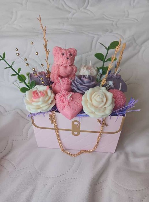 Букет кошници цветя от соеви свещи