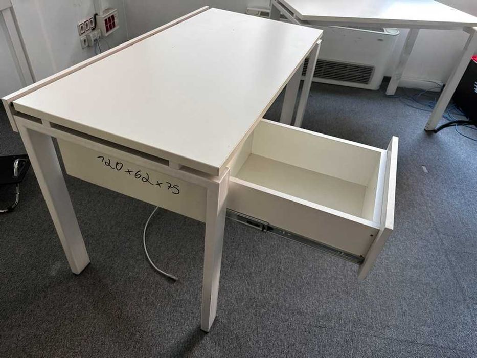 Офис бюра с метална основа + шкафове – 10 бр.