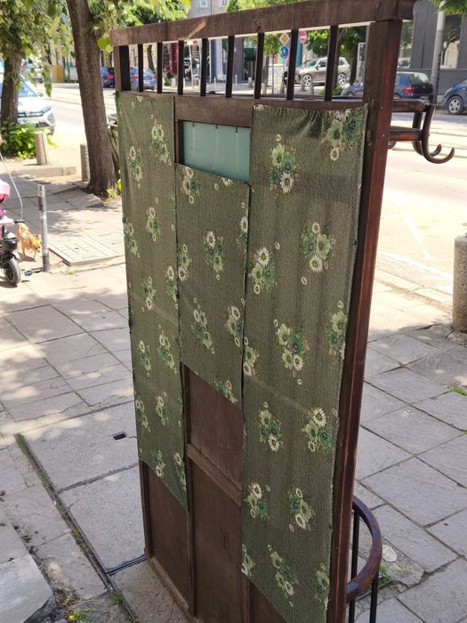 Ретро Портманто, Тонет