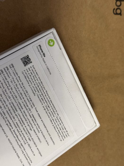 ЗАПЕЧАТАН 128GB iPhone 16e Гаранция от A1 до 2027г. White / Бял