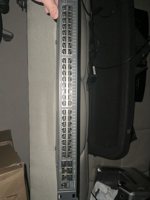 Коммутатор TP-LINK TL-SH5654