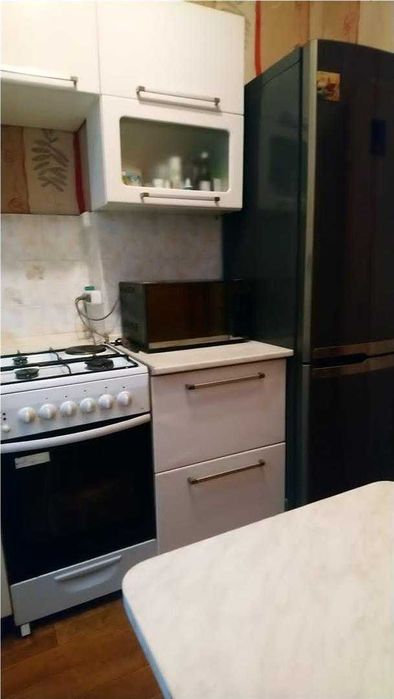 Продам 3 комн квартиру по пр Строителей,