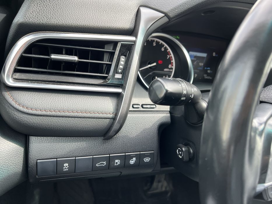 Продам toyota camry