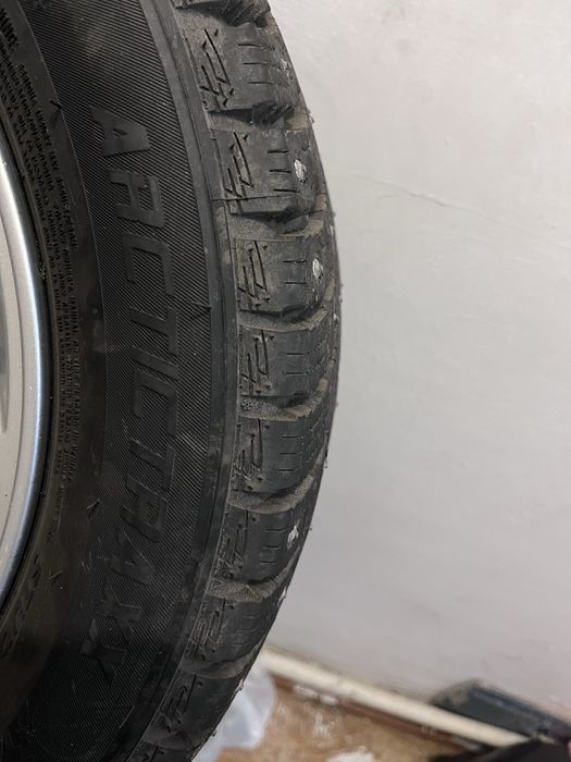 Продам зима 185/60 р14 2 балонна