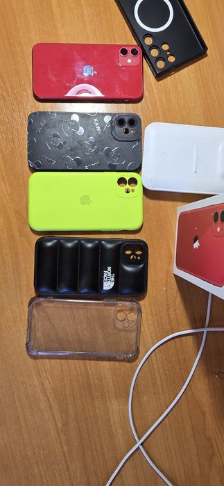 Продам iPhone 11 64 гб красный