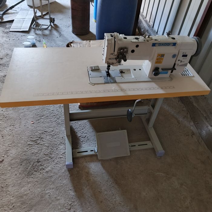 Швейная машинка для плотных материалов