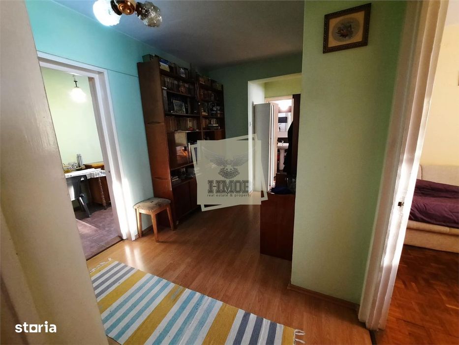 Apartament mobilat cu 3 camere in zona Strand