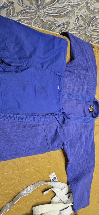 Продам Кимано для дзюдо