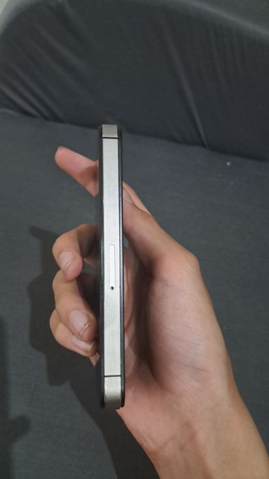 Apple iPhone 4S в хорошем состоянии