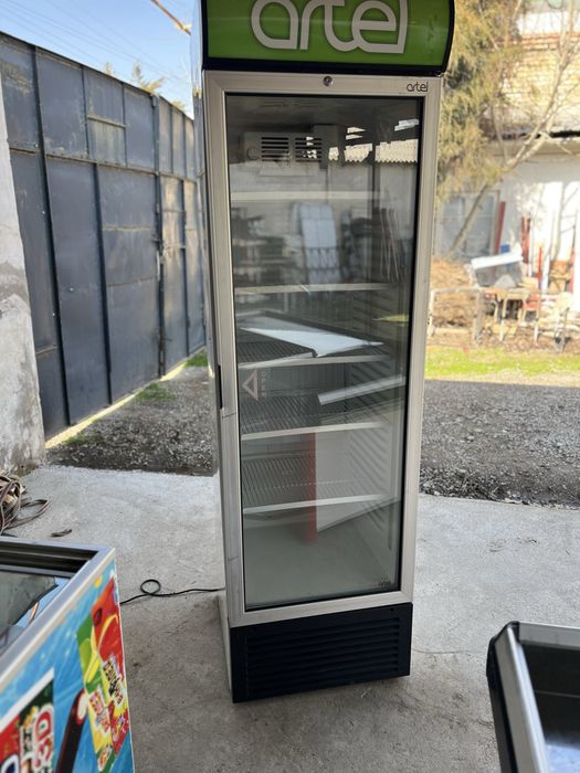 Артел витрина холодилник