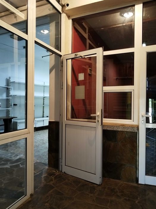 Продава се Магазин в Ямбол, Боровец - 1100 кв.м за 0 €/кв.м - Снимка #2