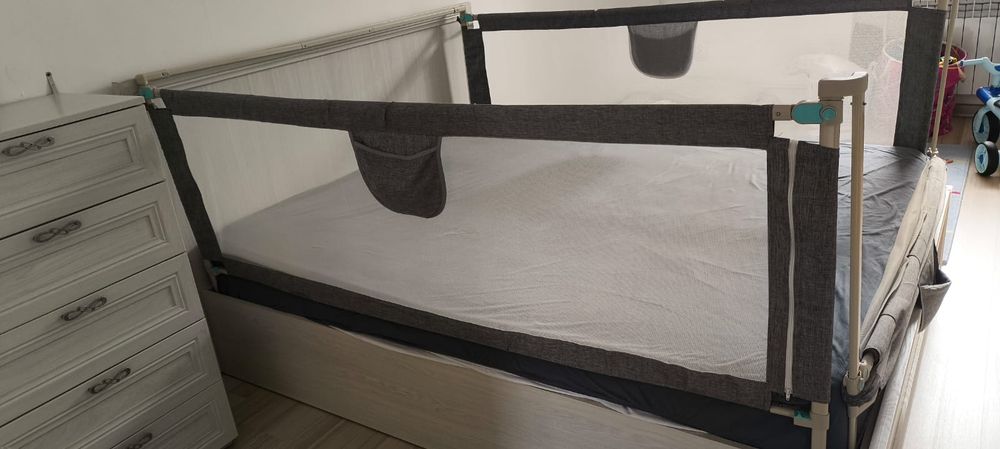 Продам спальный гарнитур