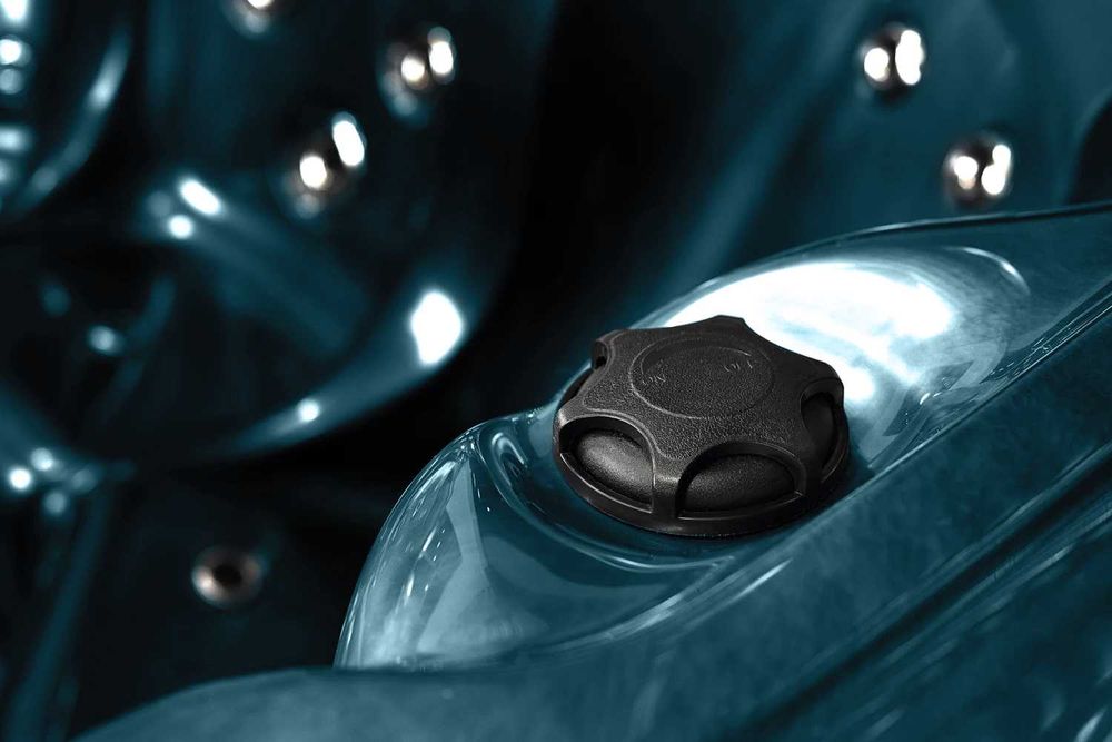 6-местно хидромасажно джакузи HT-01