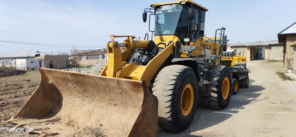 Pagruzchik SDLG 3 kub 2018 y. Haloti o'rtacha narxi 30.000 $ kami bor