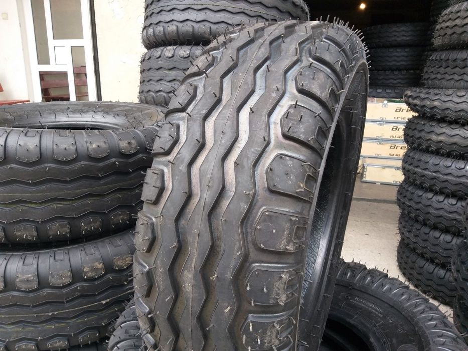 Cauciucuri 10.0/75-15.3 MRL cu 12 PLY avem si 10.0/80-12 sau 11.5/80