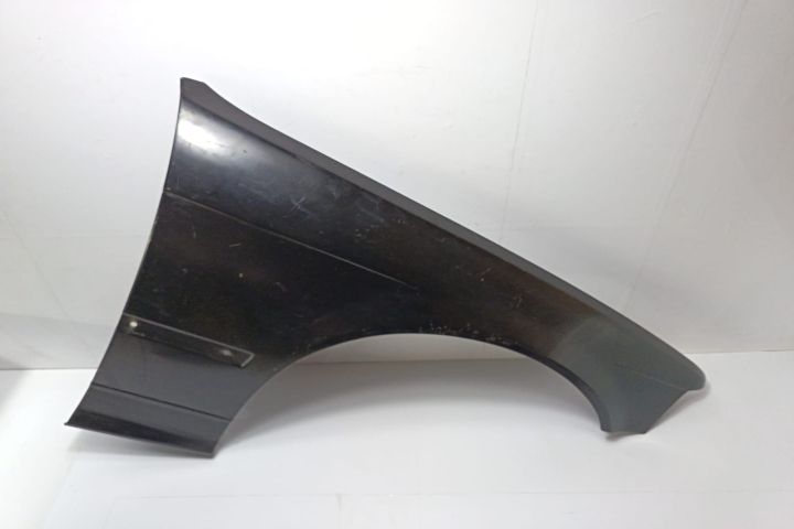 Aripa dreapta BMW Seria 3 E36