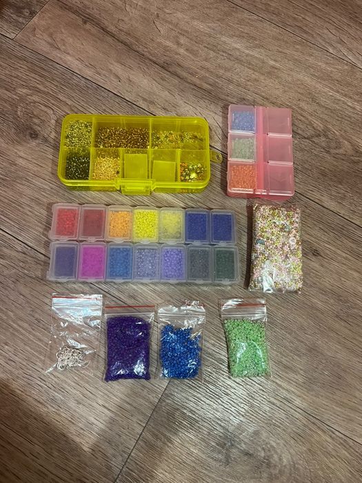Продам бисер и бусины